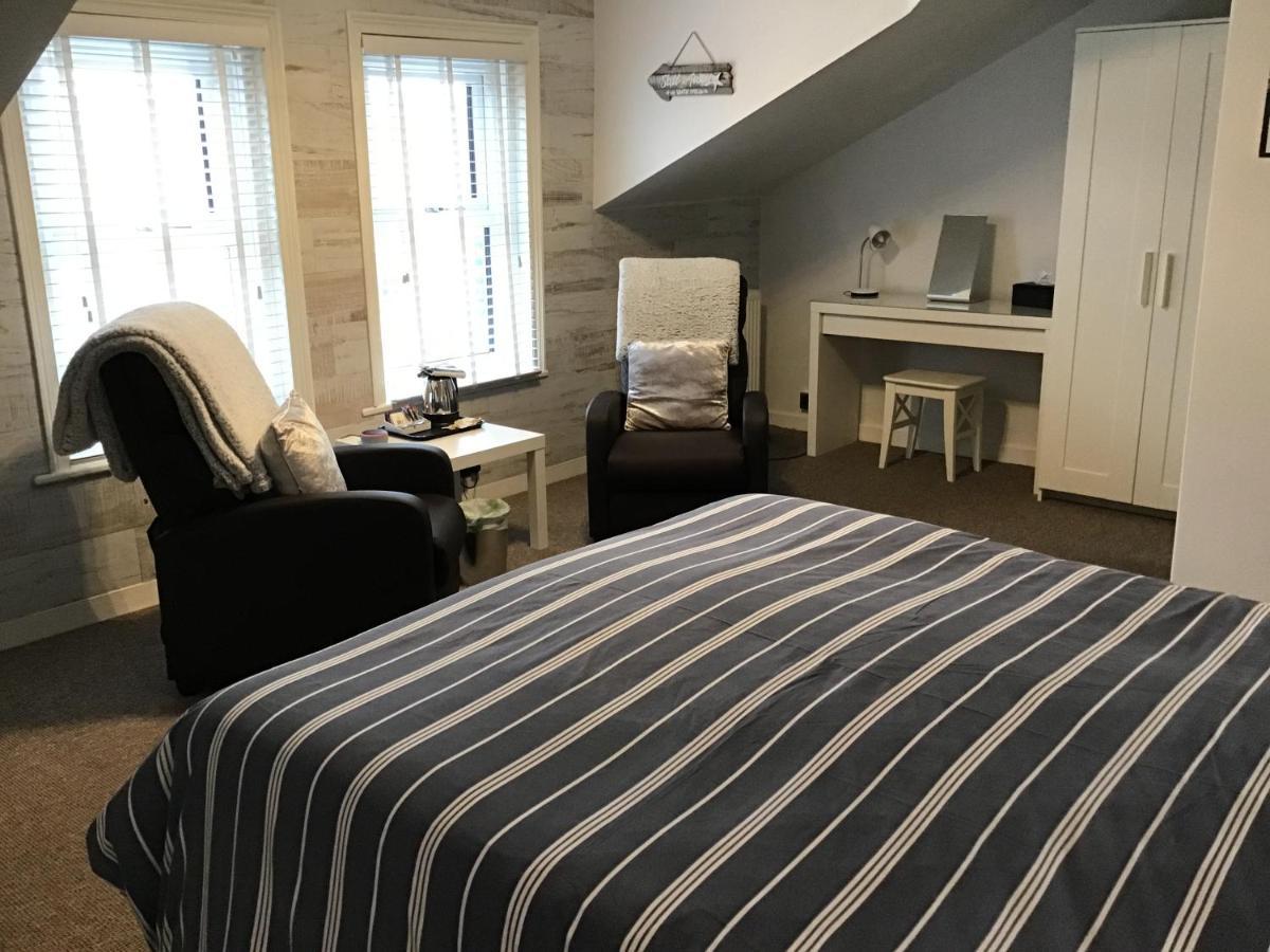 Superior Double Room with Street View