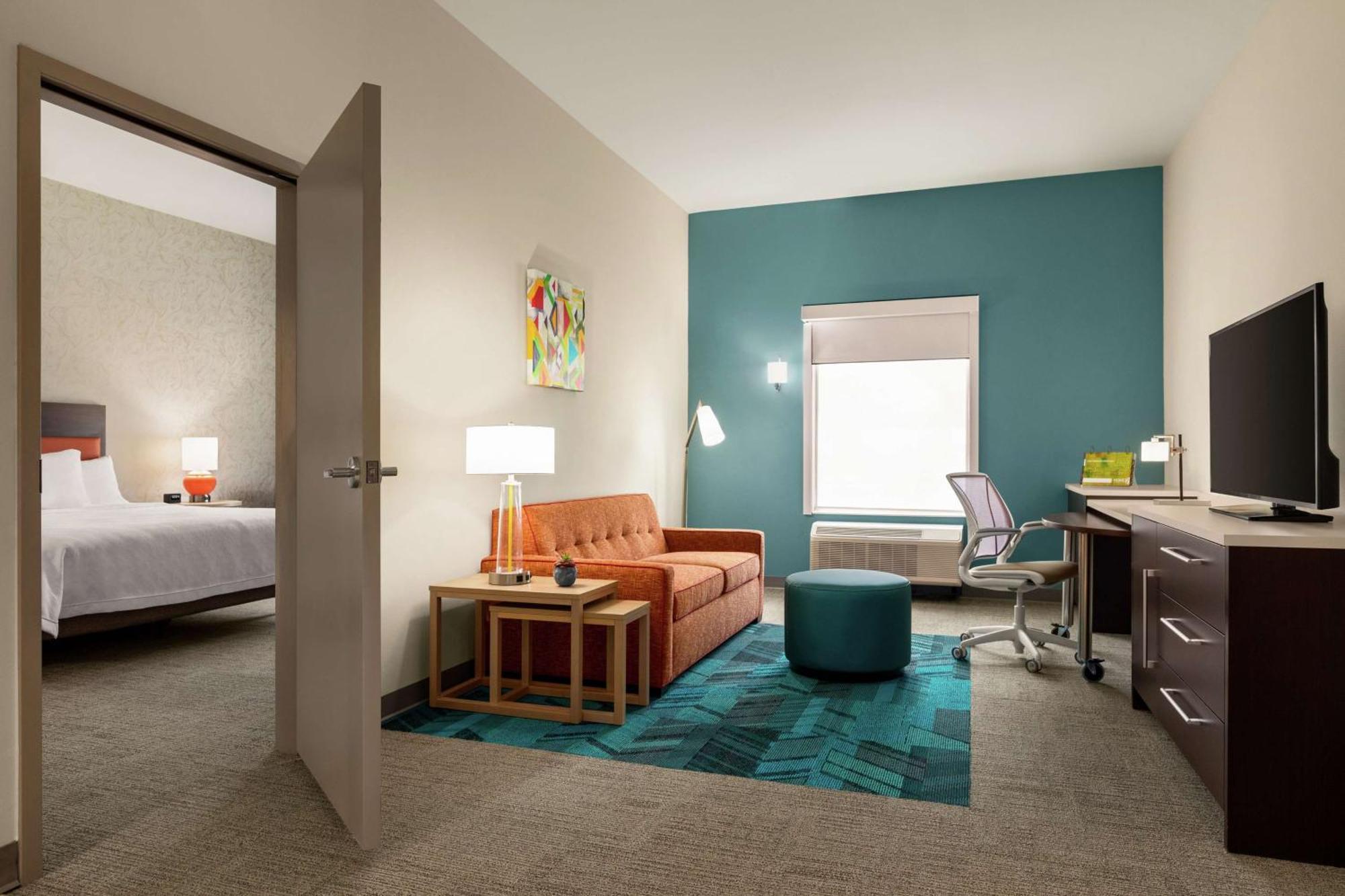 One-Bedroom King Suite Non-Smoking