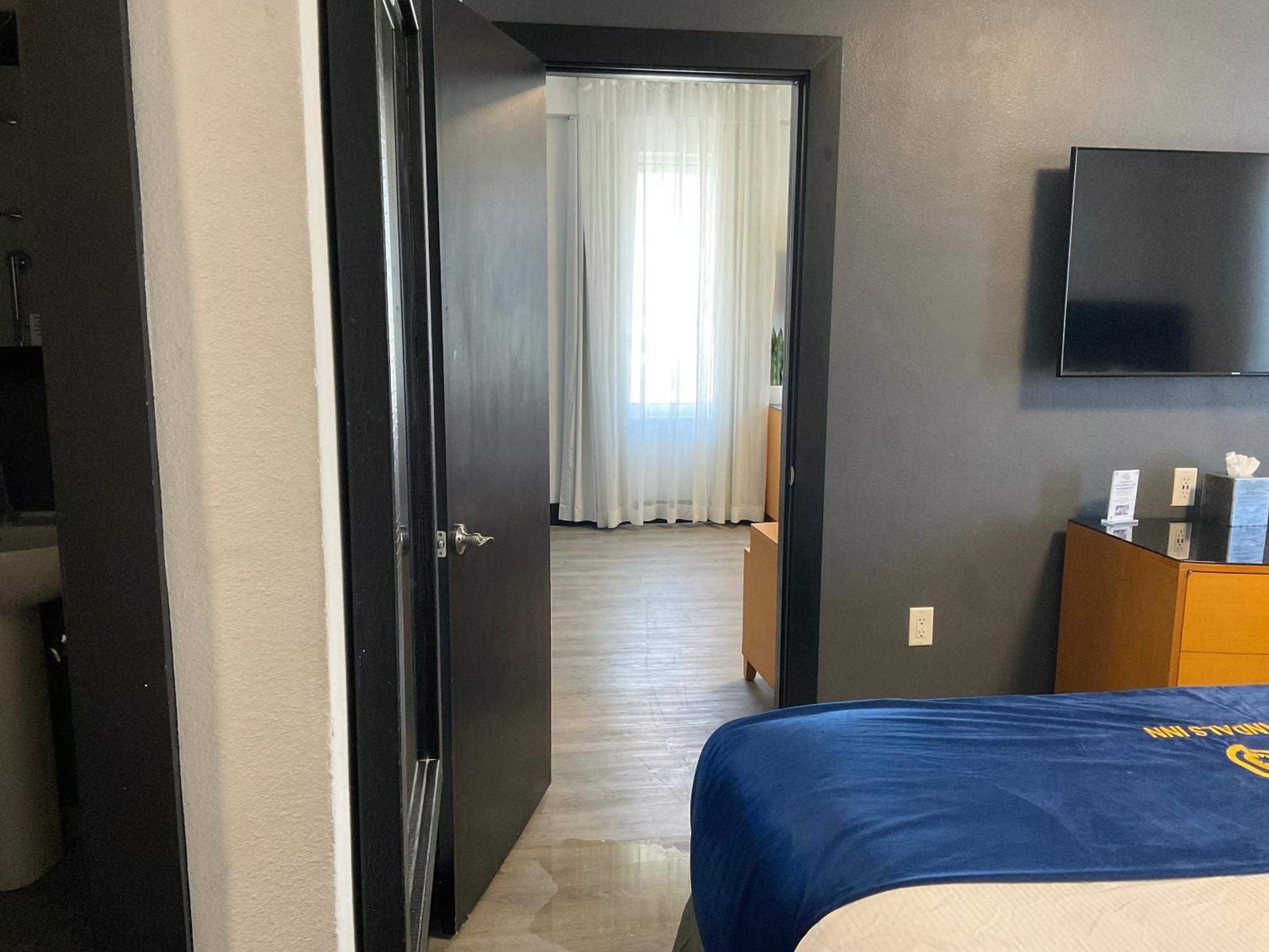 Two-Bedroom Suite