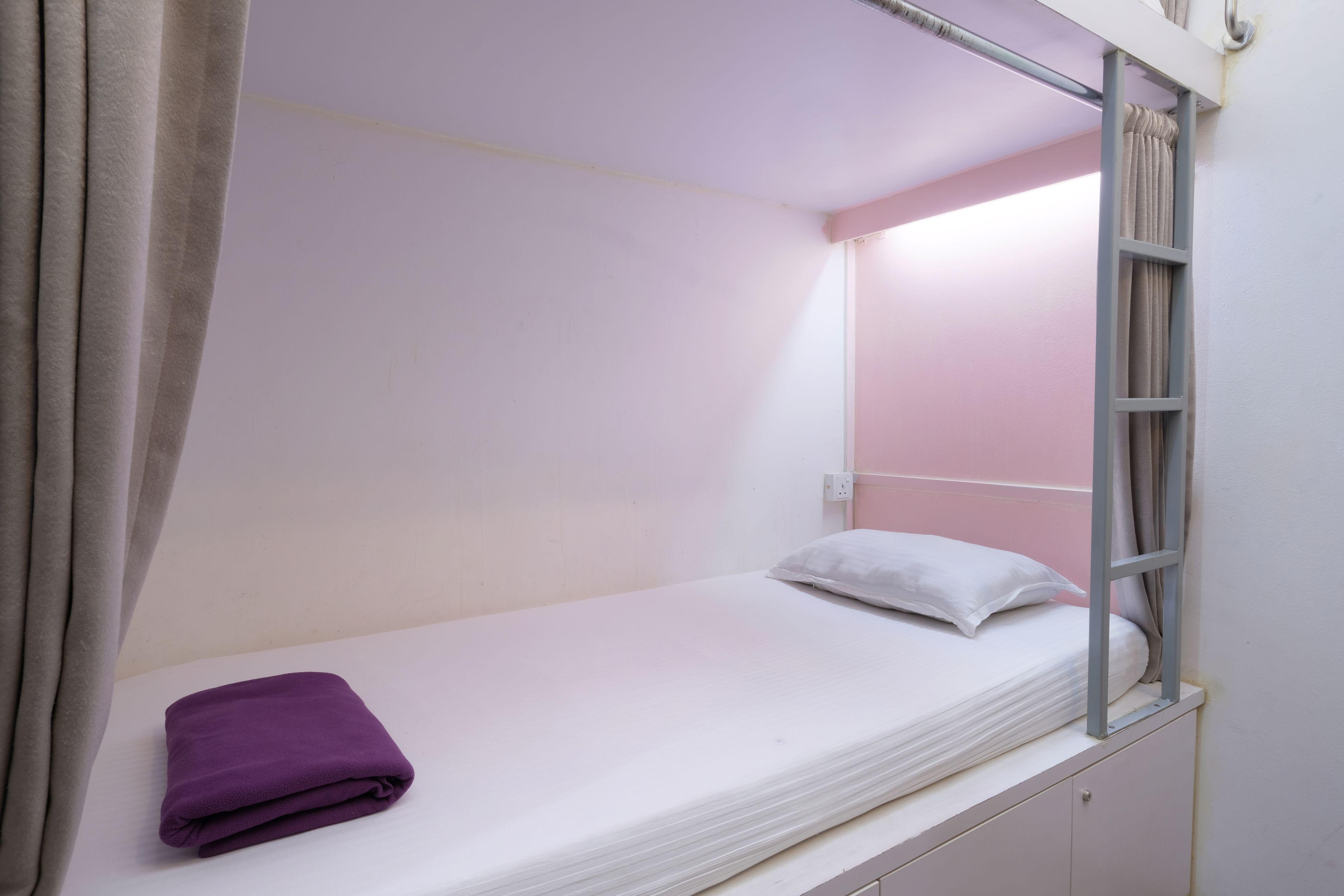 Section 4 Beds 18-Bed Mixed Dormitory