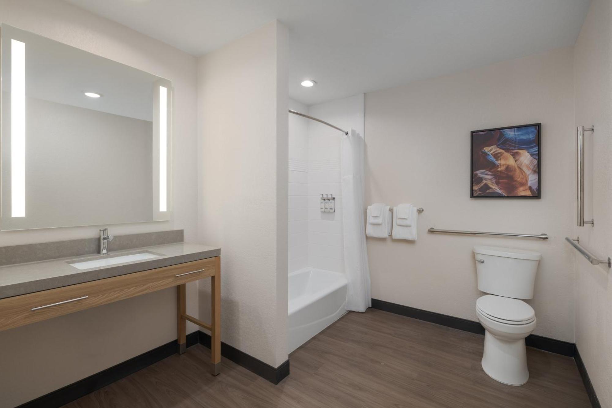 Studio King Suite Communications Accessible