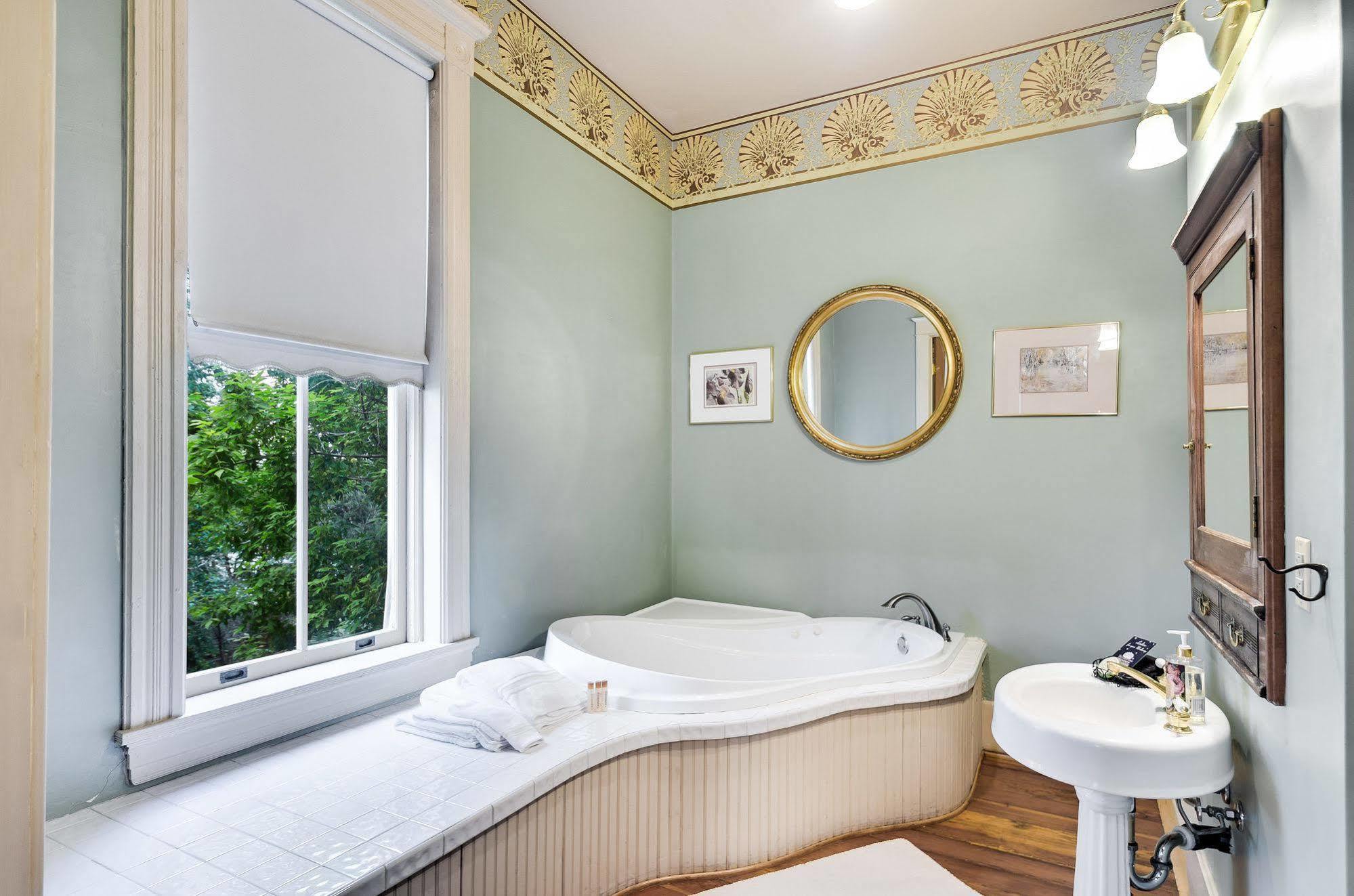 Garden Suite