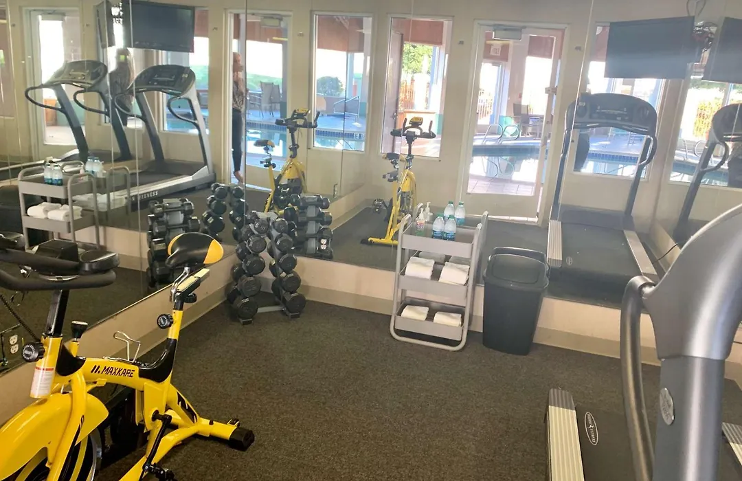 Surestay Plus Hotel By Best Western Redding-1
