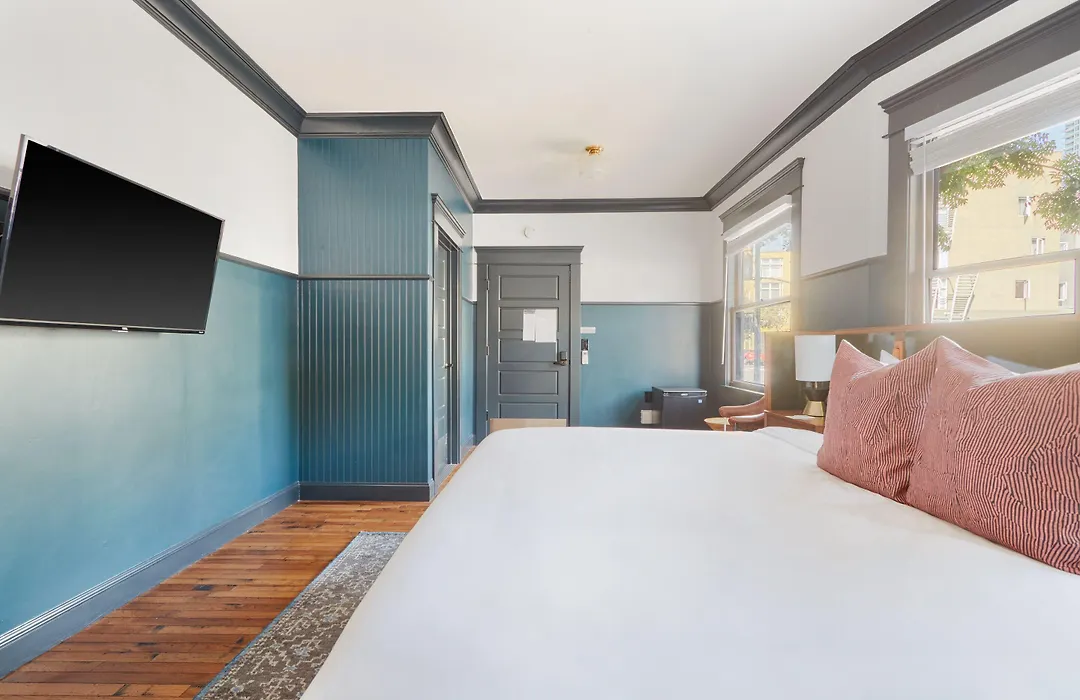 Buckner Hotel-1
