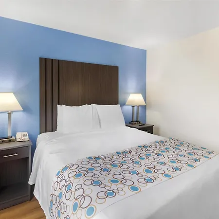 Surestay Plus Hotel By Best Western Niagara Falls East-2