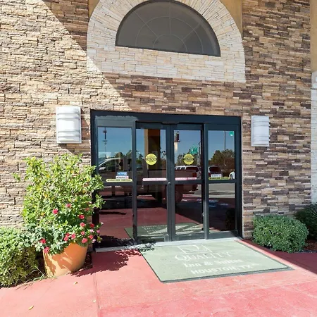 Baymont By Wyndham Houston North-2