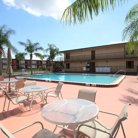 Days Inn By Wyndham Kissimmee West-2