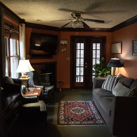 Williamsburg Sampler B & B-3