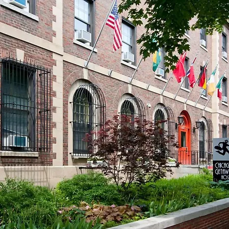 Chicago Getaway Hostel-2