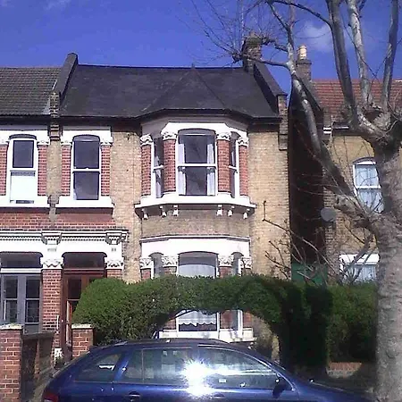 Grove Guest House-2