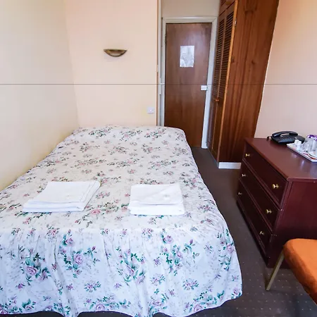 Mandalay Picton House Hotel-2