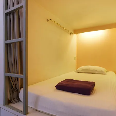 Pillow Talk Hostel-2