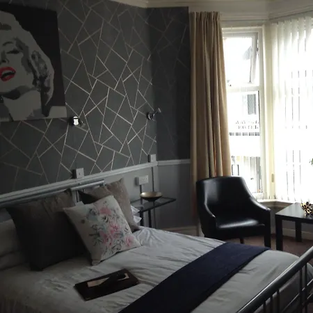 Lynbar Hotel-3