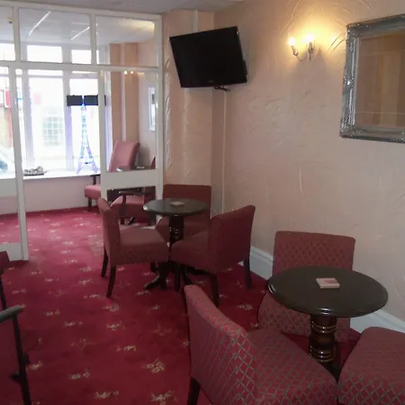 Novello Blackpool-3