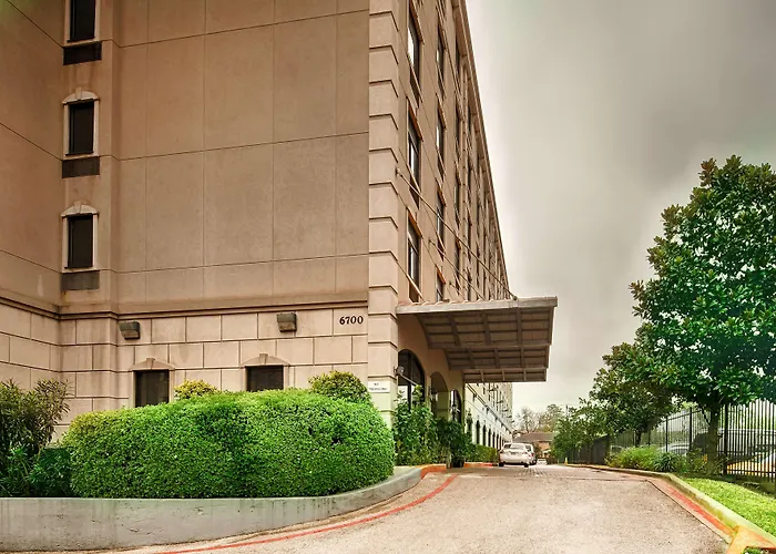 Surestay Plus Hotel By Best Western Houston Medical Center