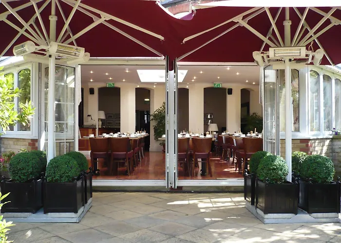 Glenlyn Hotel & Apartments London