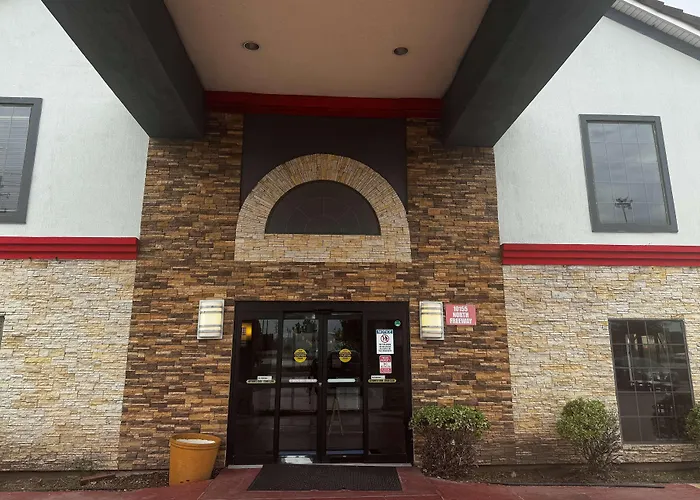 Baymont By Wyndham Houston North Hotel