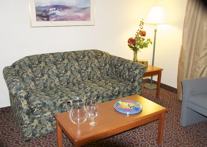 Barcelona Suites Albuquerque