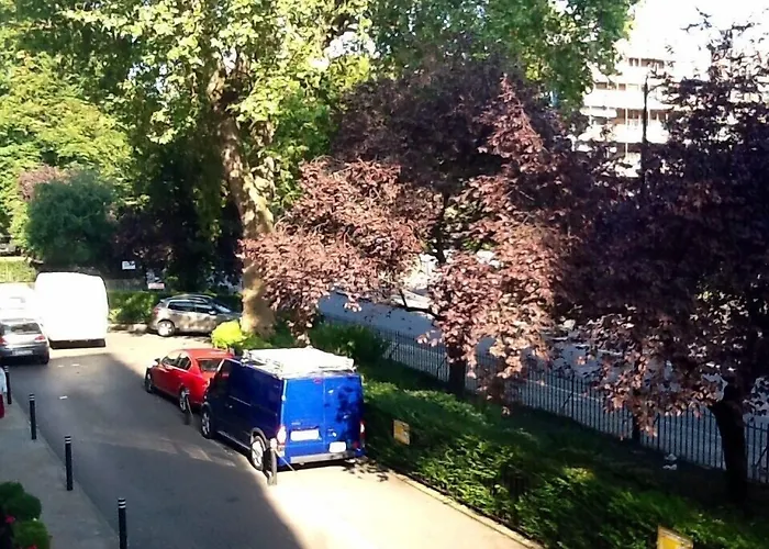 Mandalay Picton House Hotel London