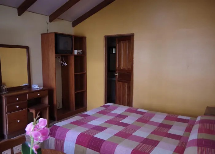 Hotel Villa Zurqui San Jose 